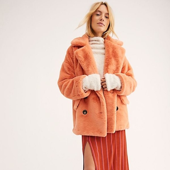 Free People Jackets & Blazers - *2XHP* NEW Free People Faux Fur Peach Coat